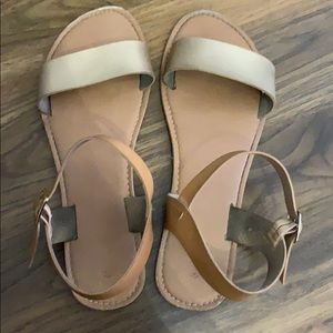 💕Gold and Camel Ankle Strap Sandals